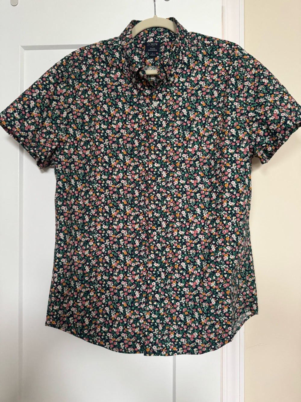 J. Crew Mens L Short Sleeve Floral Button-Down Shirt Slim Fit Pink/White Flowers